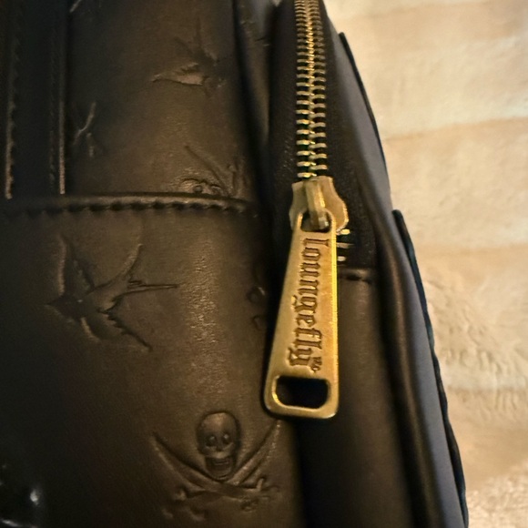 Loungefly Disney Pirates of the Caribbean Jack Sparrow
Mini Backpack NWT 🏴‍☠️ - Picture 10 of 14
